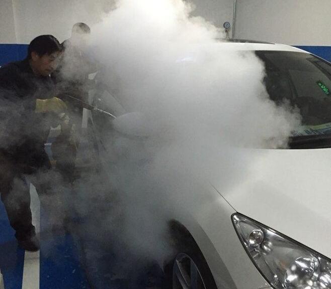 蒸汽清洗車身 蒸汽清洗車身